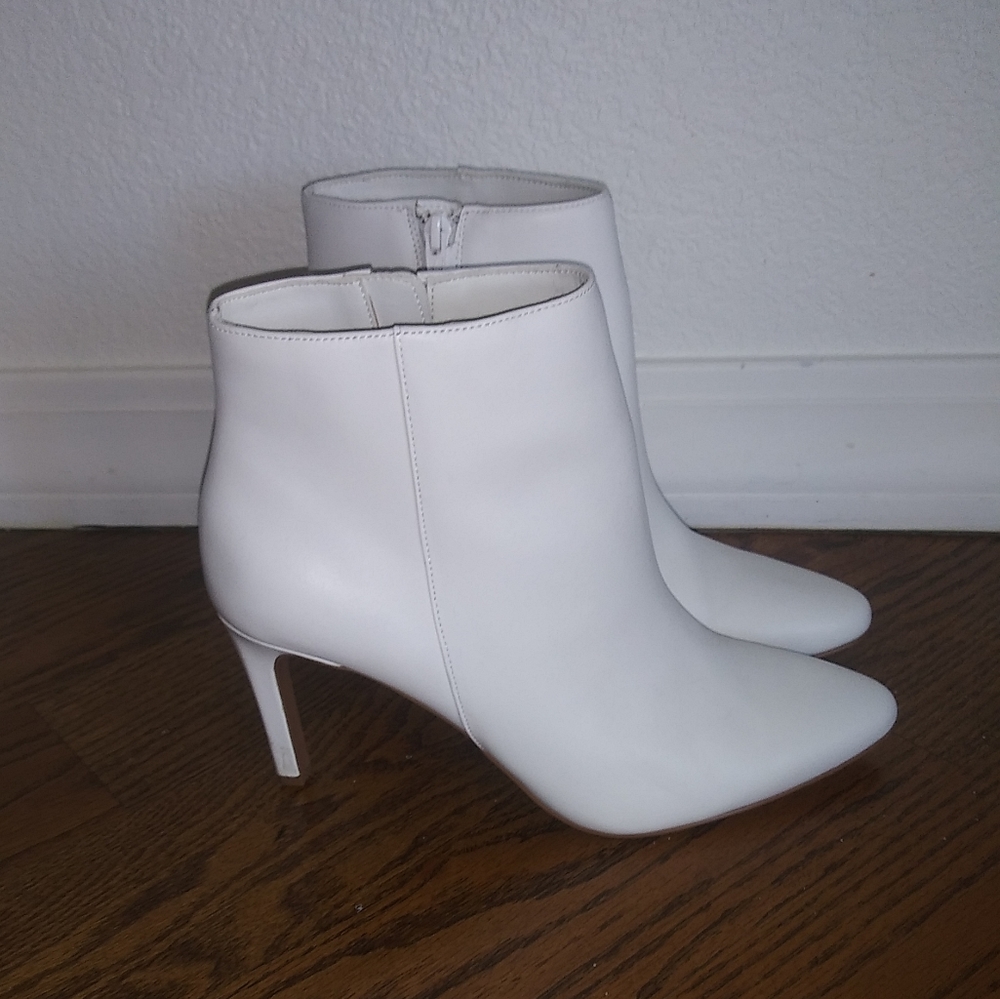 Banana Republic White Heeled Side Zip Boots